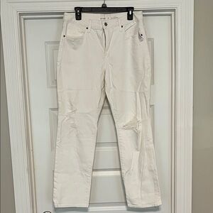 Women’s White Distressed Jeans Old Navy NWT size 12 Petite